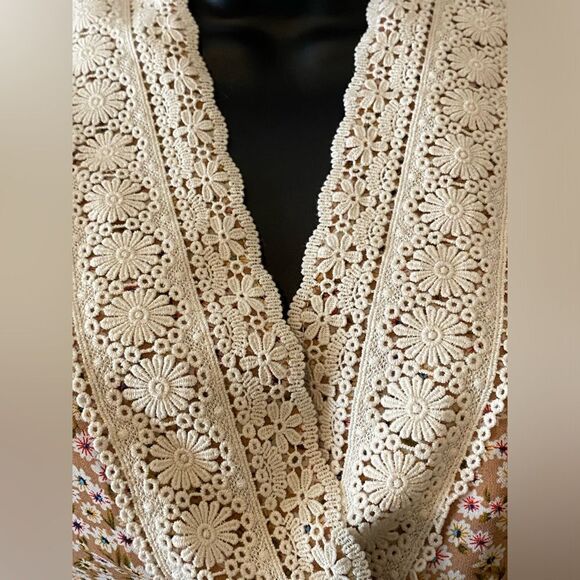 Free People Hayden boho crochet lace deep-V tie back crop top NWT size L - Picture 11 of 13